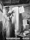 Q_100870_Canadian_Stone_Carver.jpg