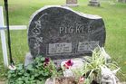 Filename=Pickle2C_D___D.jpg
Filesize=187KiB
Dimensions=1024x683
Date added=Sep 18, 2012 Pickle2C_D___D.jpg
