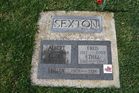 Sexton2C_A_C_F_E___H.jpg