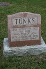 Filename=Tunks2C_Rob_T_C.jpg
Filesize=107KiB
Dimensions=512x768
Date added=Sep 16, 2013 Tunks2C_Rob_T_C.jpg