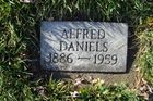 Filename=Daniels2C_Alfred.jpg
Filesize=254KiB
Dimensions=800x533
Date added=Dec 19, 2012 Daniels2C_Alfred.jpg